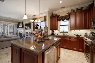 Photo #3: 2192917 Listing