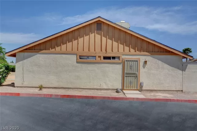 MLS: 2192947 Condo For Sale