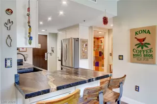 Photo #5: 2192950 Listing 