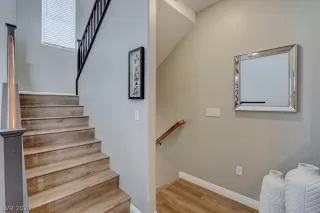 Photo #2: 2192974 Listing 