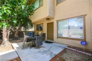 Photo #2: 2193074 Listing