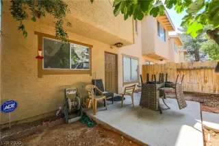 Photo #3: 2193074 Listing