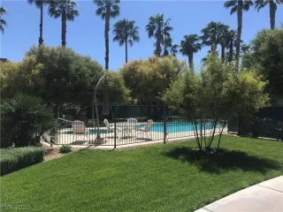 Photo #5: 2193083 Listing 