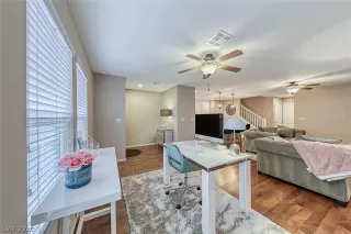 Photo #4: 2193117 Listing