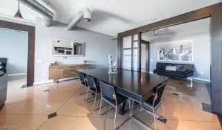 Photo #5: 2193136 Listing