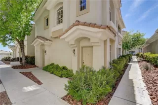 Photo #1: 2193183 Listing 