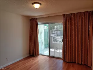 Photo #2: 2193191 Listing 