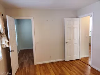 Photo #4: 2193191 Listing 