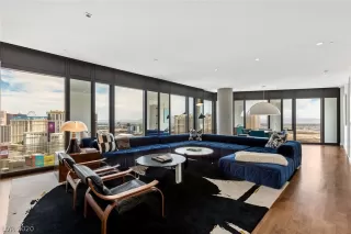 Photo #1: 2193196 Listing