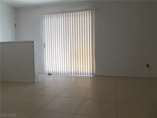 Photo #3: 2193225 Listing