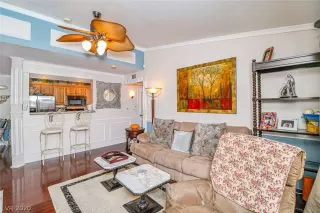 Photo #1: 2193263 Listing