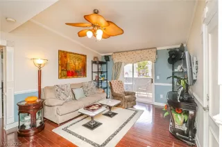 Photo #2: 2193263 Listing