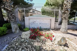 Photo #3: 2193276 Listing 