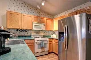 Photo #3: 2193287 Listing 