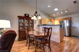 Photo #4: 2193287 Listing 