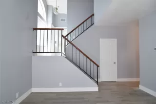 Photo #4: 2193318 Listing 