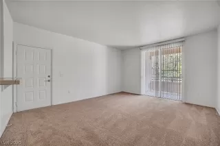 Photo #2: 2193508 Listing