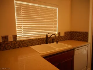 Photo #1: 2193555 Listing 