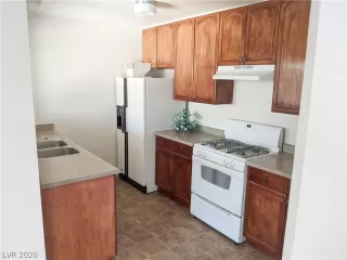 Photo #4: 2193559 Listing