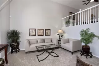 Photo #3: 2193583 Listing 