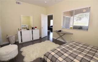 Photo #1: 2193635 Listing