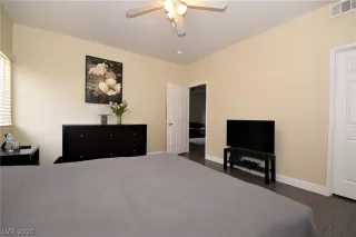 Photo #3: 2193635 Listing