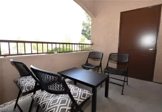 Photo #4: 2193635 Listing