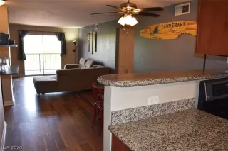 Photo #1: 2193639 Listing 