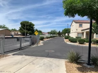 Photo #2: 2193674 Listing