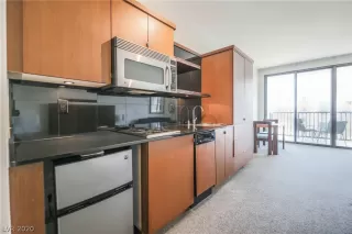 Photo #3: 2193683 Listing 