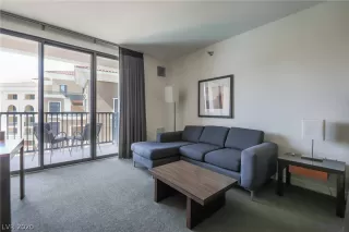 Photo #6: 2193683 Listing 