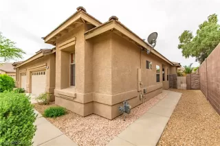 Photo #1: 2193702 Listing