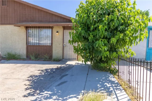 MLS: 2193739 Condo For Sale