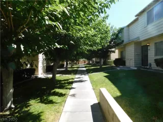 Photo #2: 2193878 Listing