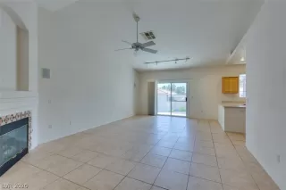 Photo #3: 2193905 Listing 