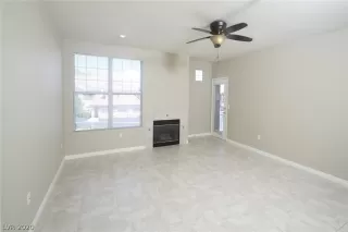 Photo #5: 2193925 Listing