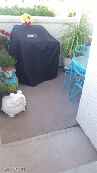 Photo #5: 2193946 Listing