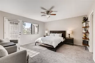 Photo #4: 2194082 Listing