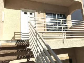 Photo #2: 2194096 Listing