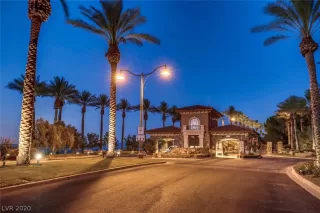 Photo #2: 2194131 Listing