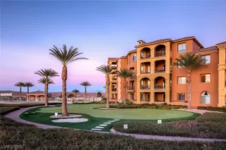 Photo #5: 2194131 Listing