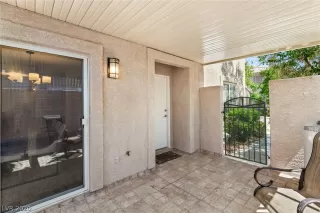 Photo #1: 2194143 Listing