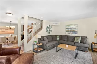 Photo #5: 2194143 Listing