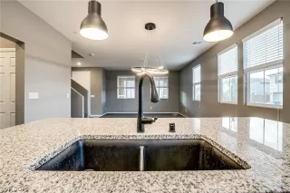 Photo #5: 2194148 Listing 