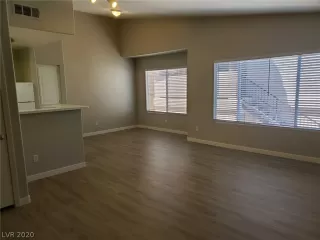 Photo #2: 2194149 Listing