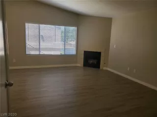 Photo #3: 2194149 Listing