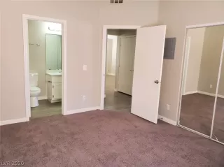 Photo #5: 2194149 Listing