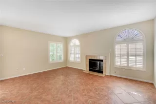 Photo #3: 2194172 Listing