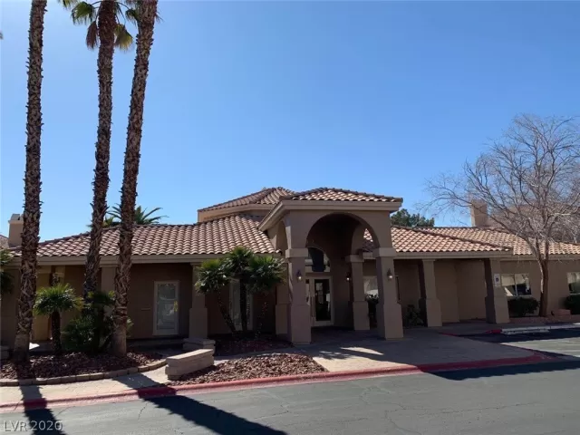 MLS: 2194174 Condo For Sale