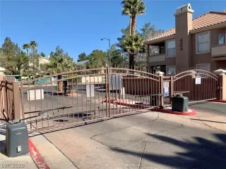 Photo #1: 2194174 Listing 